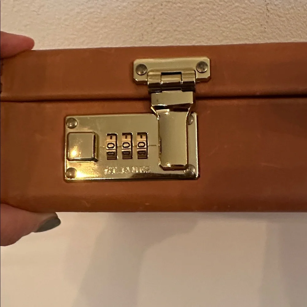St. James Vintage‎ Tan Leather Attache 18